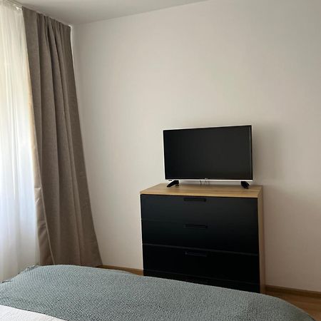 Apartament Centru Рымнику-Вылча Экстерьер фото