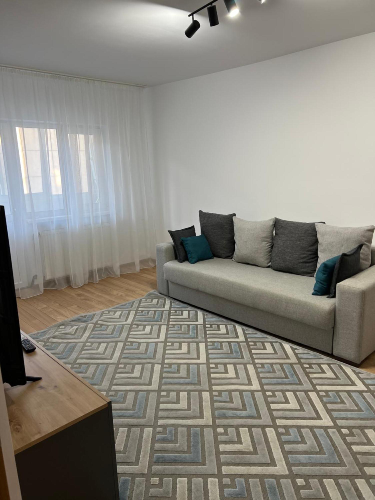 Apartament Centru Рымнику-Вылча Экстерьер фото