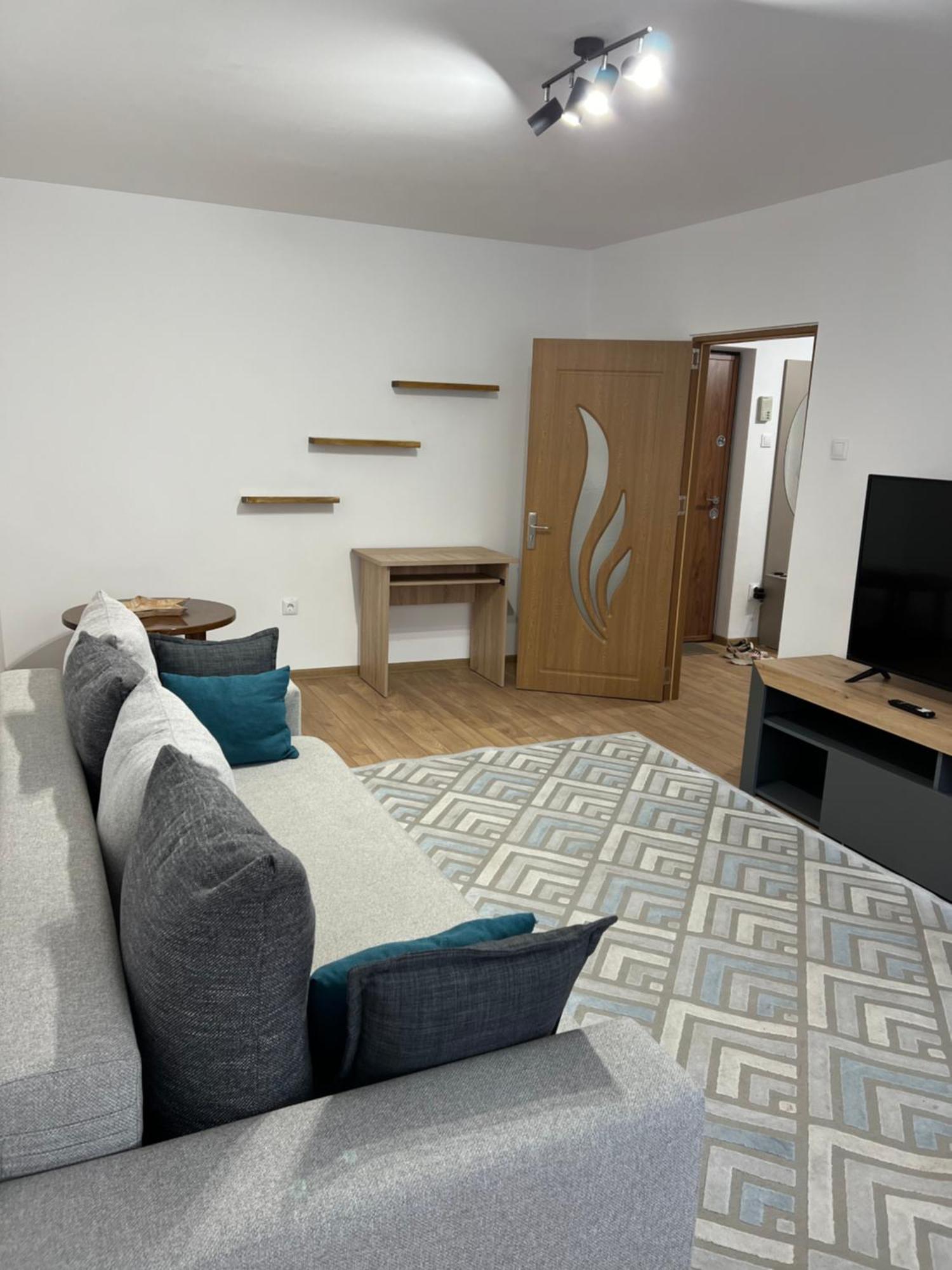 Apartament Centru Рымнику-Вылча Экстерьер фото
